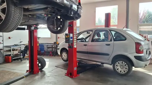 Citroën Xsara Picasso a műhelyben